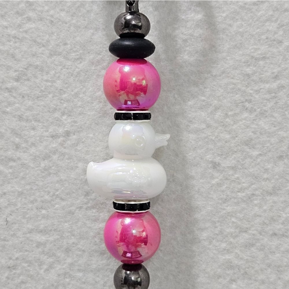 🦆🦆DUCK keychian in white and pink. - Picture 2 of 3